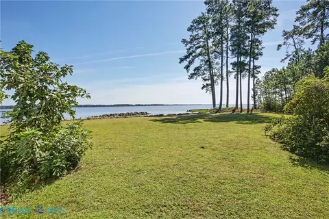 Exterior - 6557 Tappan Ln, Gloucester, VA 23061 photo 2 of 17