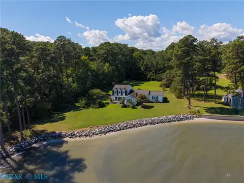 View/Area - 6557 Tappan Ln, Gloucester, VA 23061 photo 3 of 24