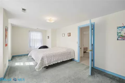 Bedroom - 6557 Tappan Ln, Gloucester, VA 23061 photo 8 of 10