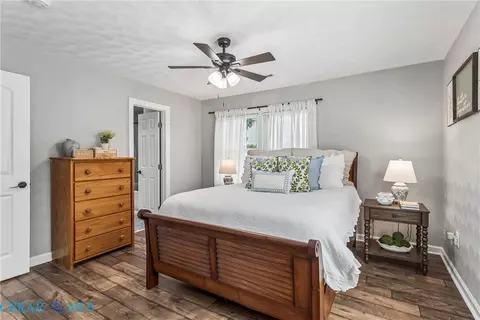 Bedroom - 4424 Hickory Fork Rd, Gloucester, VA 23061 photo 4 of 5