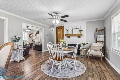 Dining - 4424 Hickory Fork Rd, Gloucester, VA 23061 photo 7 of 7