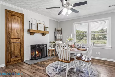 Dining - 4424 Hickory Fork Rd, Gloucester, VA 23061 photo 3 of 7
