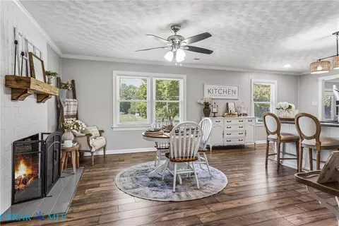 Dining - 4424 Hickory Fork Rd, Gloucester, VA 23061 photo 2 of 7