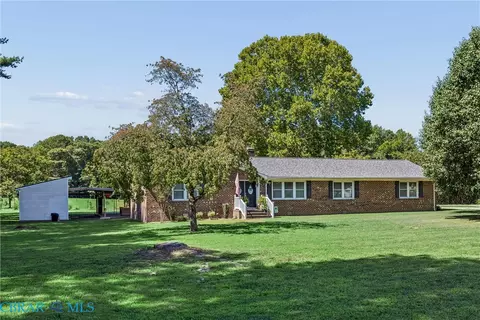 Exterior - 4424 Hickory Fork Rd, Gloucester, VA 23061 photo 3 of 10