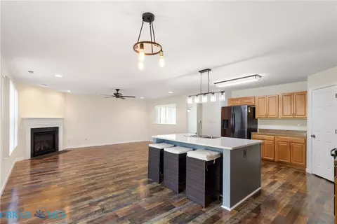 Living - 7246 Jeanne Dr, Gloucester, VA 23061 photo 5 of 5