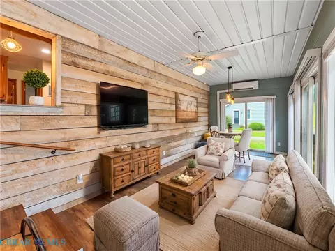 Living - 186 Pine Hall Rd, Mathews, VA 23109 photo 4 of 4