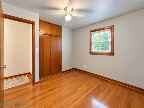 Bedroom - 186 Pine Hall Rd, Mathews, VA 23109 photo 6 of 6