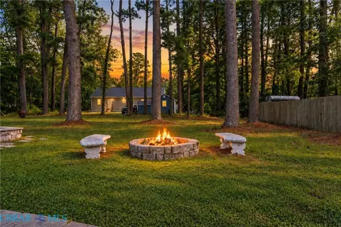 Exterior - 186 Pine Hall Rd, Mathews, VA 23109 photo 9 of 14