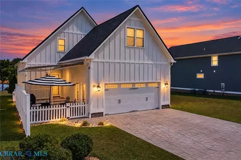 35 Grand View Ln, Warsaw, VA 22572