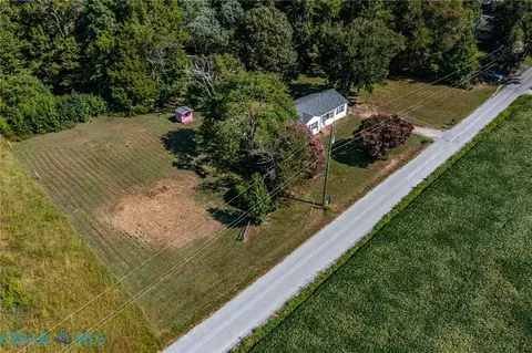 View/Area - 330 Benson Rd, Weems, VA 22576 photo 11 of 16