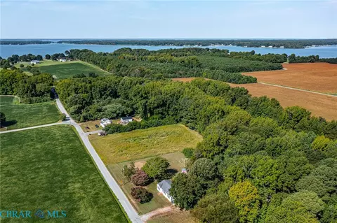 View/Area - 330 Benson Rd, Weems, VA 22576 photo 3 of 16
