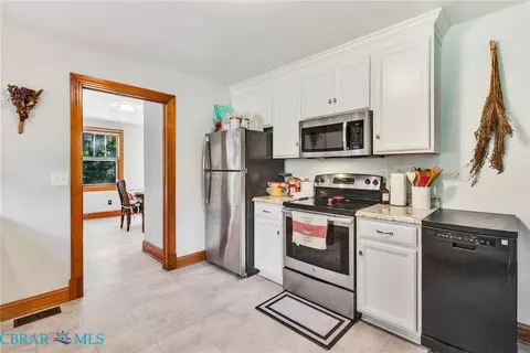 Kitchen - 330 Benson Rd, Weems, VA 22576 photo 2 of 4