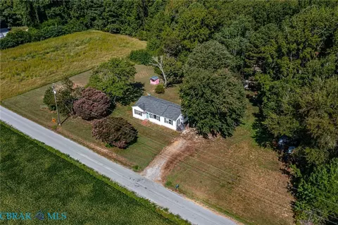 View/Area - 330 Benson Rd, Weems, VA 22576 photo 13 of 16