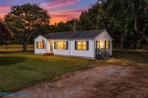Exterior - 330 Benson Rd, Weems, VA 22576 photo 2 of 9