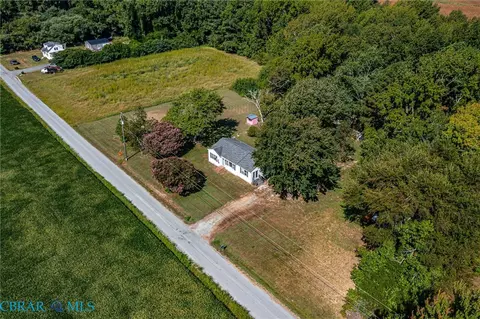 View/Area - 330 Benson Rd, Weems, VA 22576 photo 14 of 16