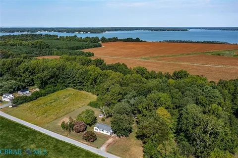 View/Area - 330 Benson Rd, Weems, VA 22576 photo 2 of 16