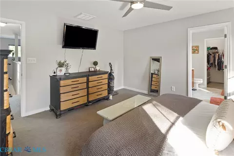 Bedroom - 7417 Jeanne Dr, Gloucester, VA 23061 photo 3 of 7