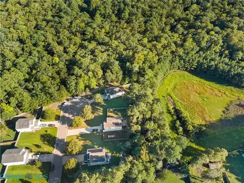 View/Area - 7417 Jeanne Dr, Gloucester, VA 23061 photo 6 of 7