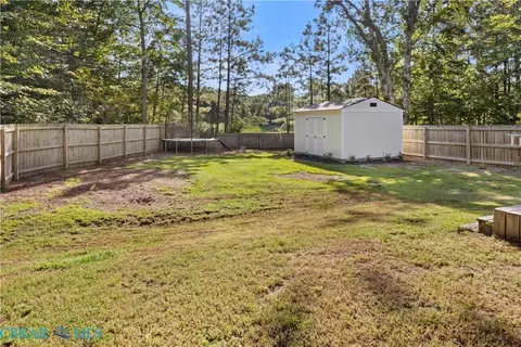 Exterior - 7417 Jeanne Dr, Gloucester, VA 23061 photo 7 of 10
