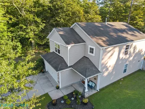 View/Area - 7417 Jeanne Dr, Gloucester, VA 23061 photo 3 of 7