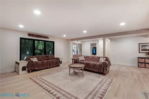 Living - 8697 Farys Mill Rd, Gloucester, VA 23061 photo 2 of 3