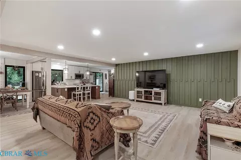 Living - 8697 Farys Mill Rd, Gloucester, VA 23061 photo 1 of 3