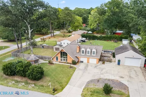 406 Grafton District Rd, Yorktown, VA 23692