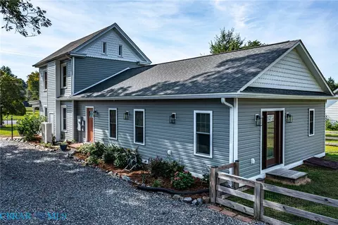 Exterior - 3755 Weems Rd, Weems, VA 22576 photo 10 of 33