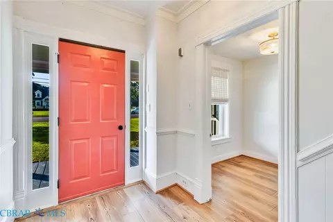 Entry Way - 3755 Weems Rd, Weems, VA 22576 photo 2 of 6
