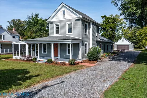 Exterior - 3755 Weems Rd, Weems, VA 22576 photo 13 of 33