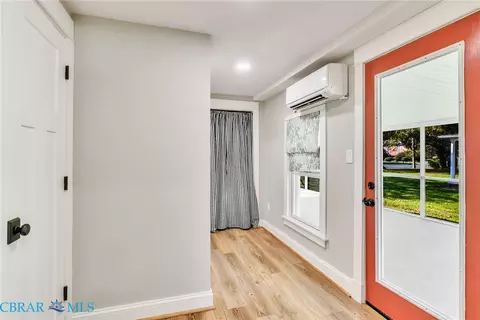 Entry Way - 3755 Weems Rd, Weems, VA 22576 photo 4 of 6