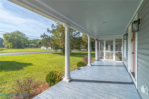 Exterior - 3755 Weems Rd, Weems, VA 22576 photo 26 of 33