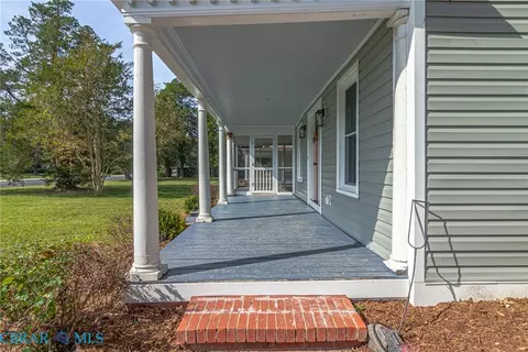 Exterior - 3755 Weems Rd, Weems, VA 22576 photo 28 of 33