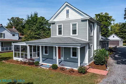 Exterior - 3755 Weems Rd, Weems, VA 22576 photo 14 of 33