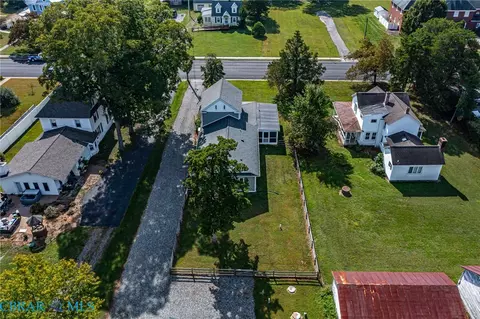 View/Area - 3755 Weems Rd, Weems, VA 22576 photo 16 of 17