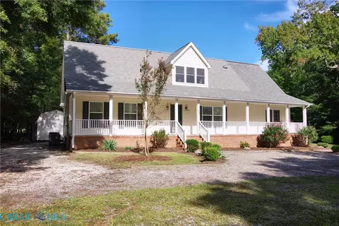 50 Byers St, Reedville, VA 22539