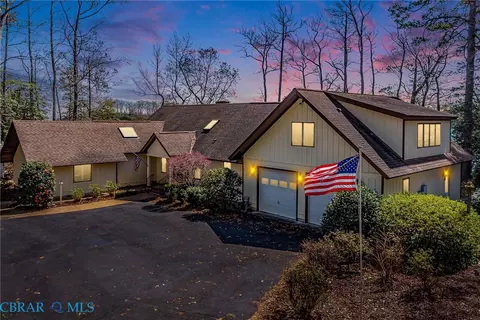28 E Harmony Cir, Heathsville, VA 22473