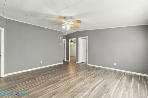 247 Millers Rd, Topping, VA 23169 photo 9