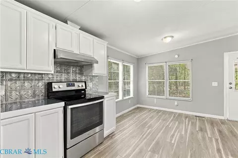 247 Millers Rd, Topping, VA 23169 photo 13