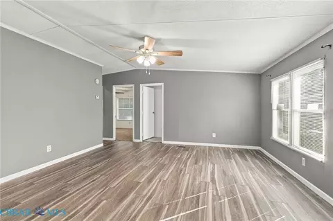 247 Millers Rd, Topping, VA 23169 photo 8