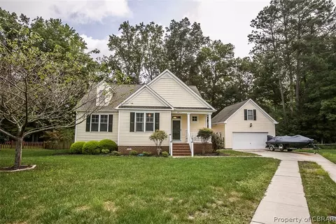 6814 Bershak Ct, Gloucester, VA 23061 photo 1