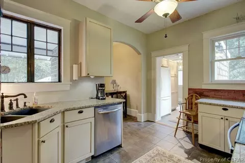 6326 Main St, Gloucester, VA 23061 photo 18
