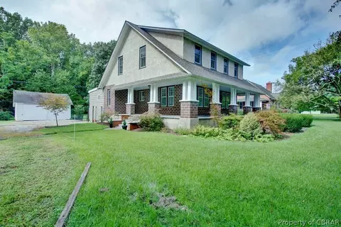 6326 Main St, Gloucester, VA 23061 photo 2