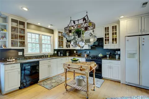 8713 Waverley Ln, Gloucester, VA 23061 photo 7
