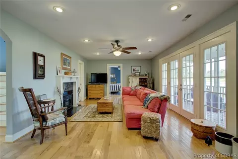 8713 Waverley Ln, Gloucester, VA 23061 photo 10