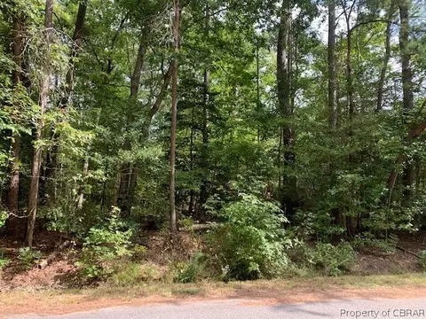 7604 White Oak Dr, Lanexa, VA 23089 photo 2
