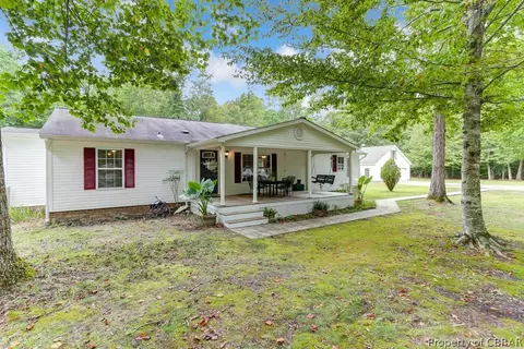 6449 Marshall Way, Gloucester, VA 23061 photo 1
