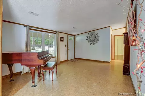 6449 Marshall Way, Gloucester, VA 23061 photo 6