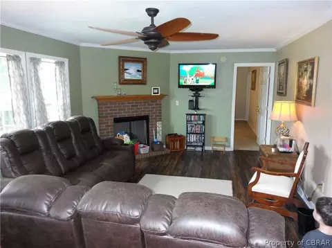 7666 Curtis Dr, Gloucester, VA 23061 photo 6