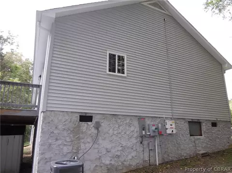 7666 Curtis Dr, Gloucester, VA 23061 photo 4